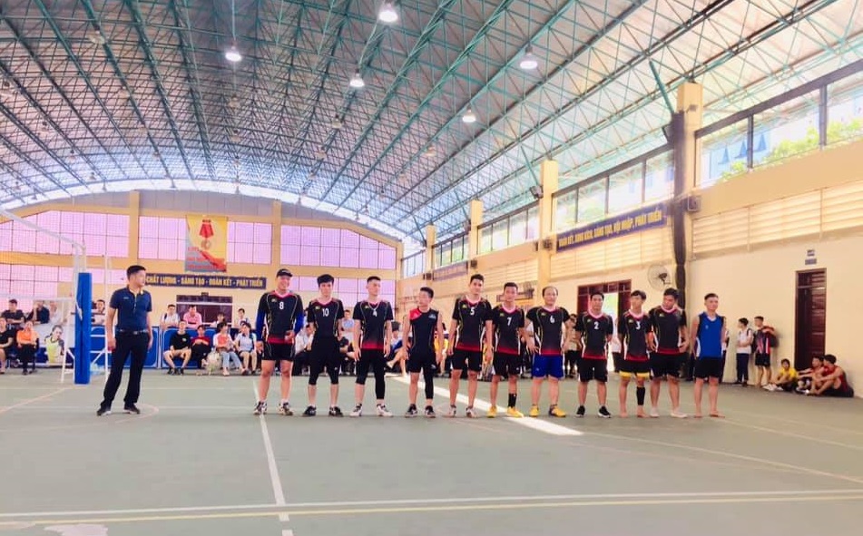 Liên quân bóng chuyền nam Khoa Điện tử Vô địch mùa giải bóng chuyền CBGV-HSSV năm 2019
