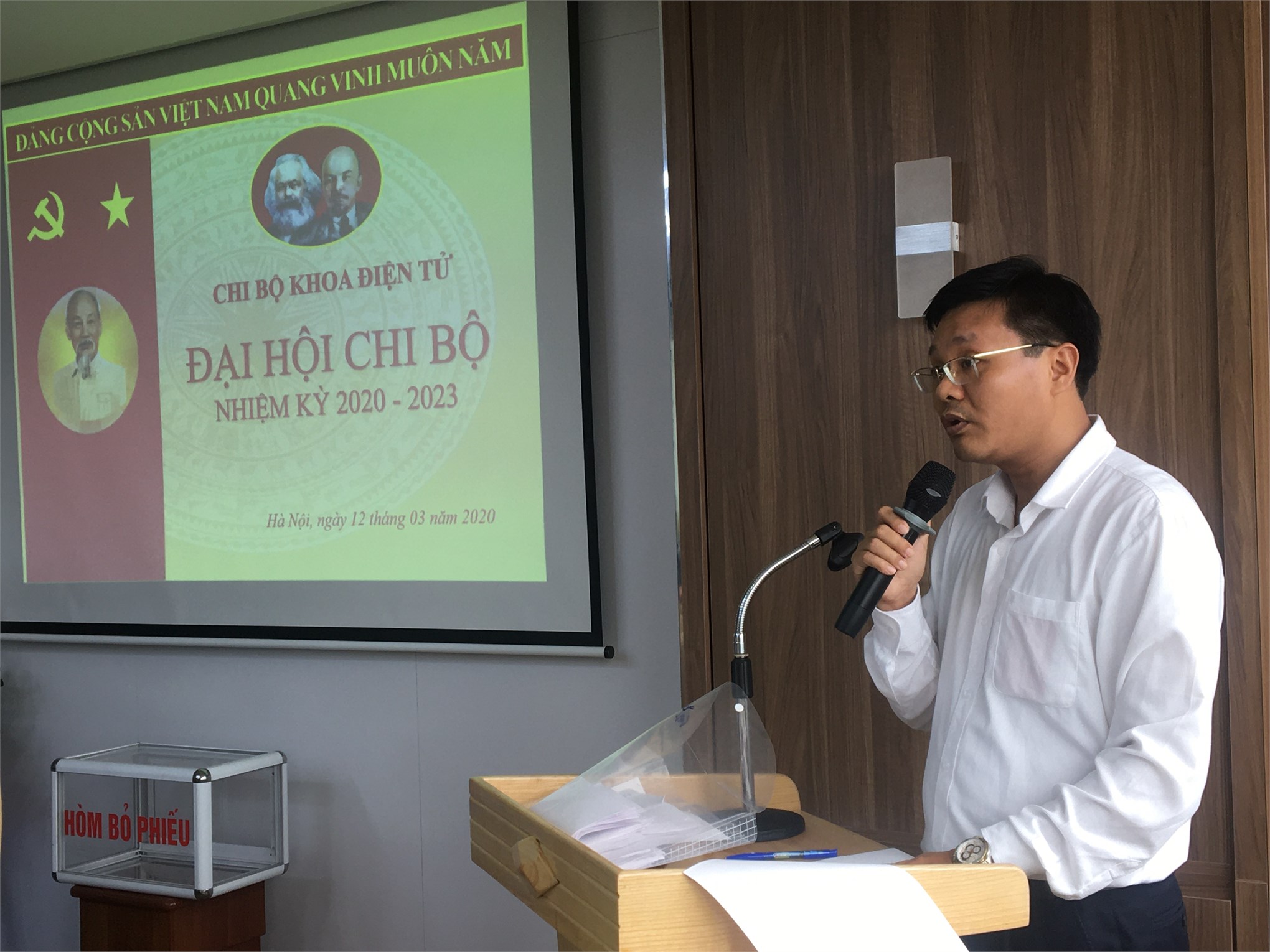 Đại hội Chi bộ Điện tử nhiệm kỳ 2020 - 2023 Đảng bộ Trường Đại học công nghiệp Hà Nội