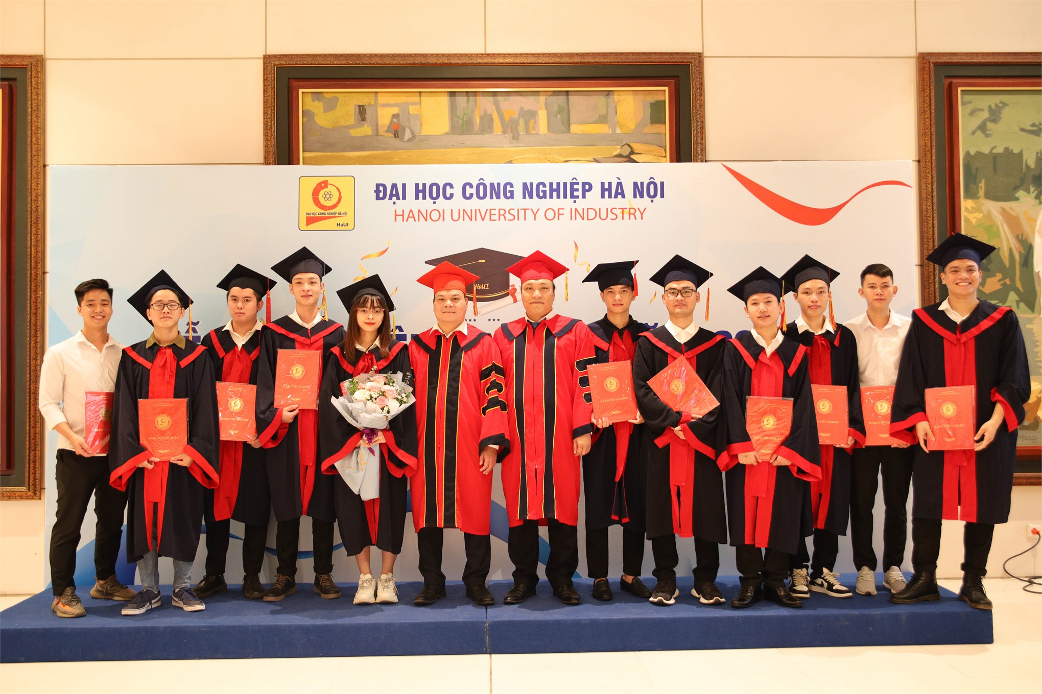 Lế Bế giảng và trao bằng tốt nghiệp đại học năm 2022