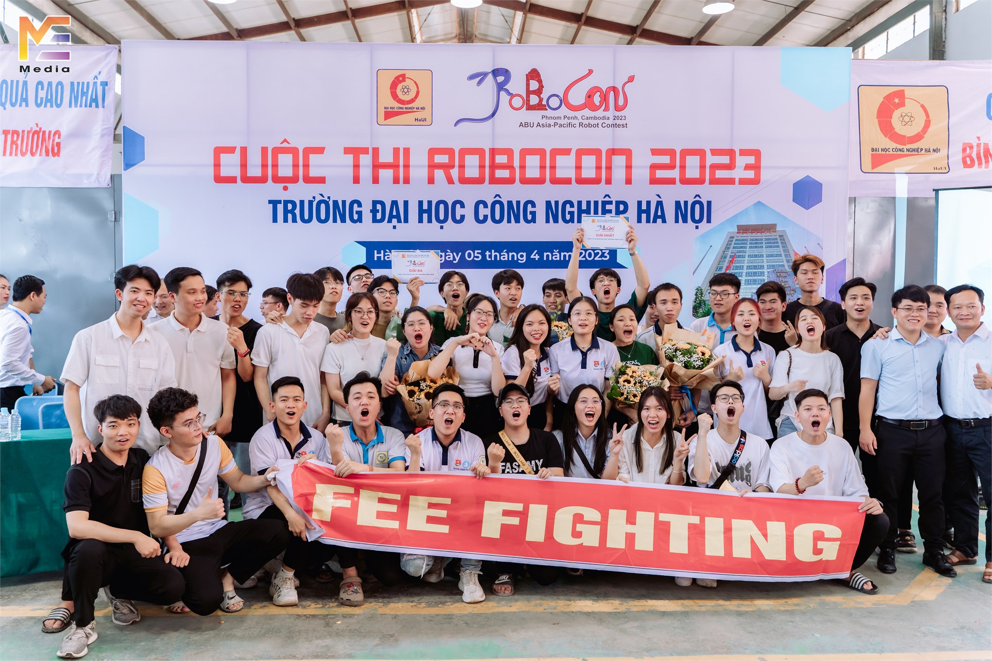 Đội Robocon Khoa Điện Tử đã xuất sắc trở thành nhà vô địch cuộc thi Robocon cấp trường năm 2023