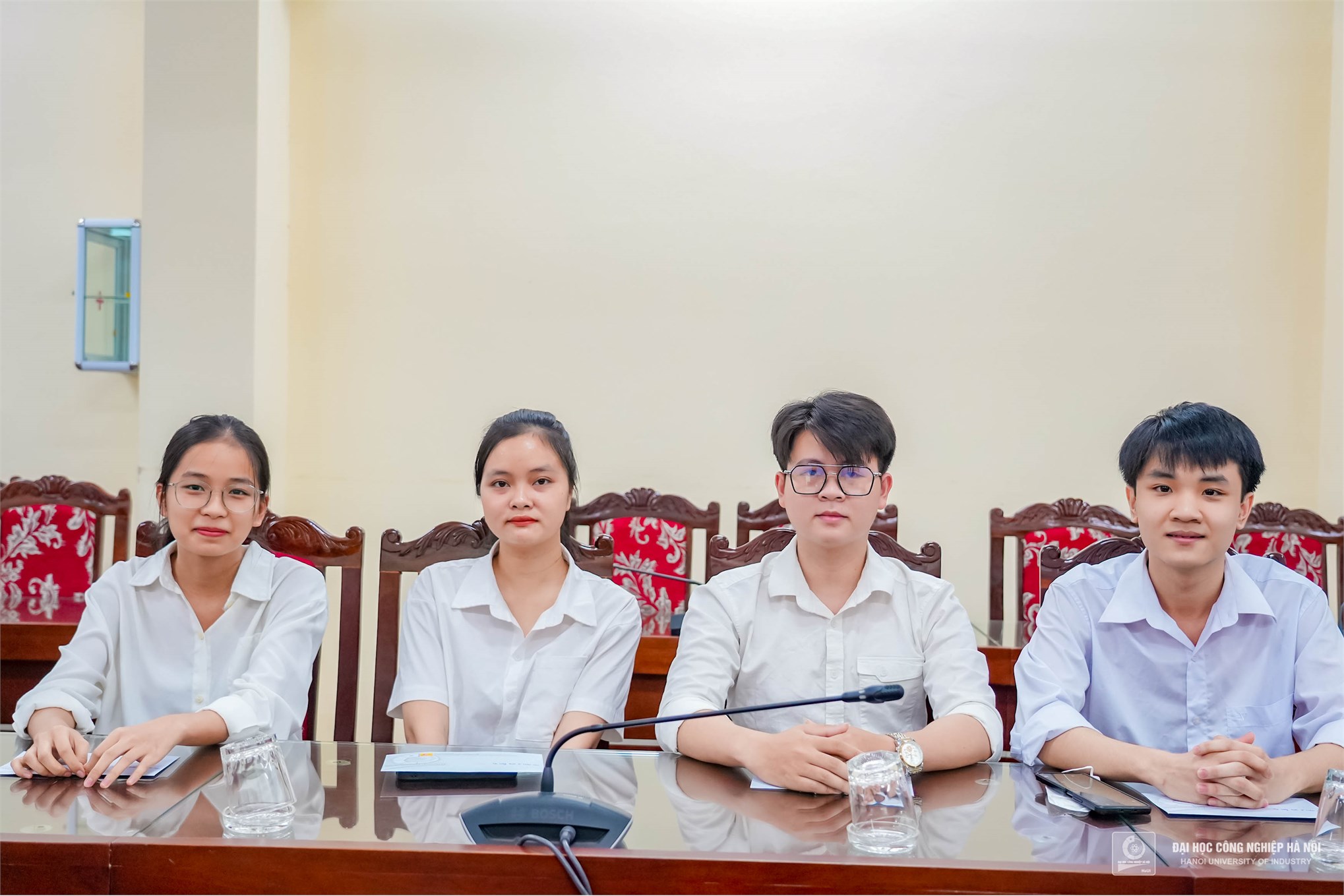 Vinh dự 4 sinh viên ngành CNKT Máy tính khoa Điện tử nhận học bổng quốc tế Nitori 2023