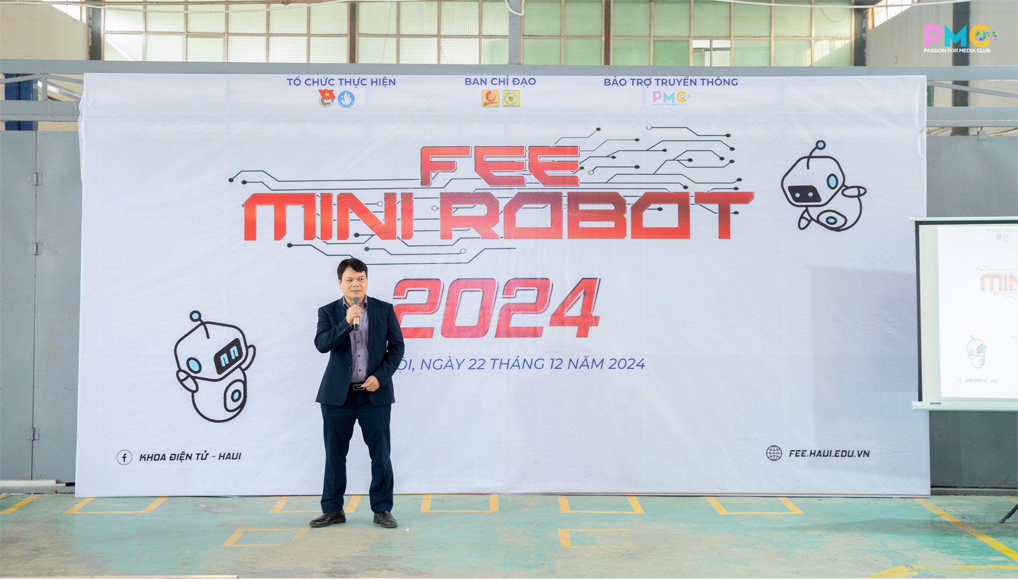 Cuộc Thi Robot Mini Khoa Điện Tử 2024: Màn Tranh Tài Hấp Dẫn Đầy Sáng Tạo