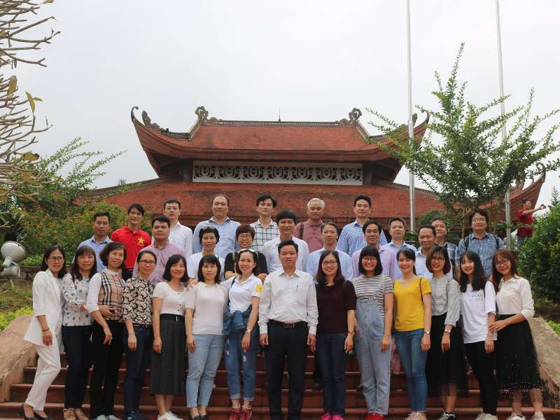 Chi bộ Điện tử tham quan học tập tại Thái Nguyên và Tuyên Quang năm 2019